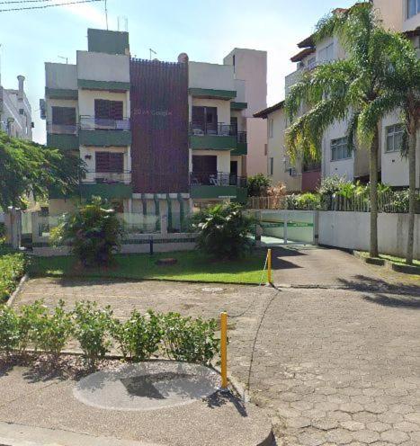 Apto Proximo A 120 Mts Rio Vermelho - 3 Quartos 8 Apartamento